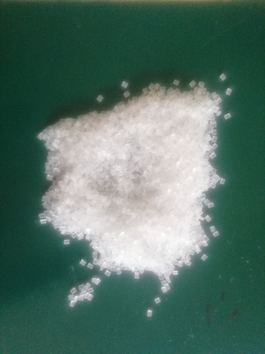 White Electret Master Batch And pp Mixer 25kg/Bag  Meltblown Nonwoven Fabric Mixer material for Mask 2.2-2.8KV